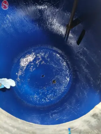 Chemical storage tank glassline putty